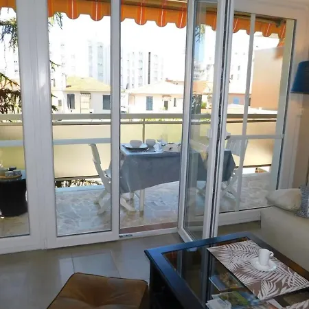 Appartement Juan Les Pins Vitoria Grand 2p Calme Parking Antibes